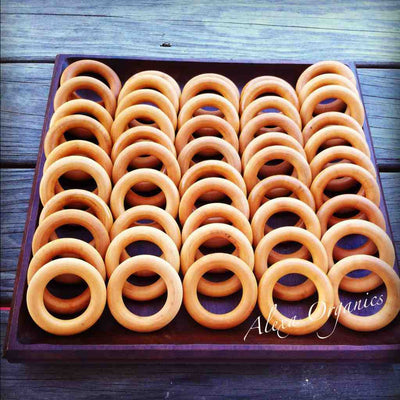CPSIA Compliant 2.5 inch untreated nontoxic maple wood wholesale wooden teething rings bulk with organic beeswax and olive oil