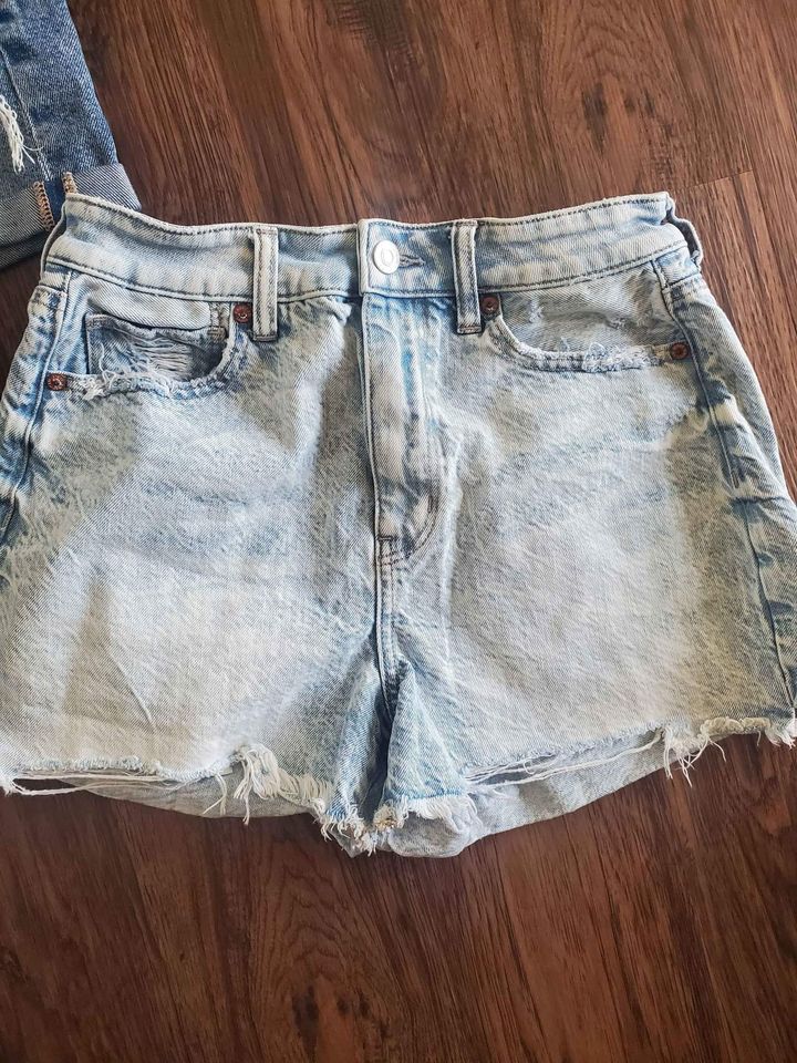 Lot of 2 American Eagle Size 4 Mom Jean Shorts Denim Ripped High Rise Waist