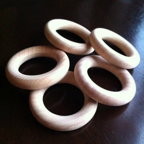 set of 5 natural organic untreated nontoxic maple wooden teething ring toys for baby
